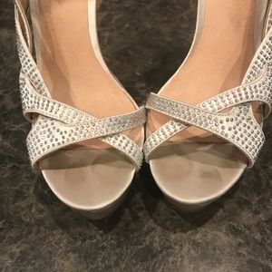 DSW Shoes - Perfect silver Pump DSW Shoes - Perfect silver Pump